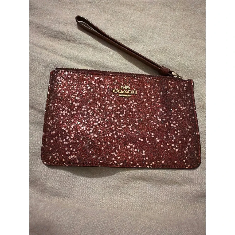 Coach Burgundy Glitter Star Wristlet Pouch Gold Logo Crossgrain Leather Wine